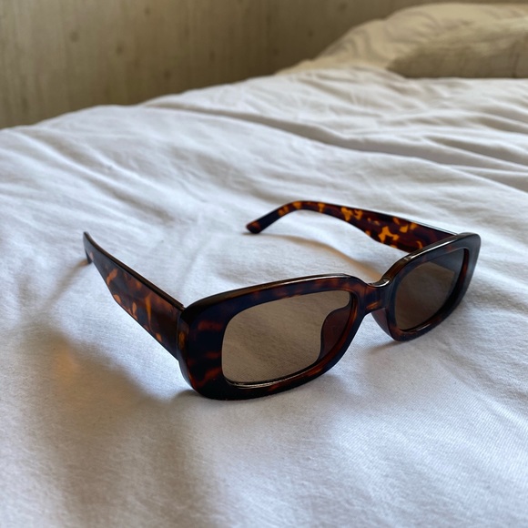 Trendy sunglasses - Picture 4 of 4